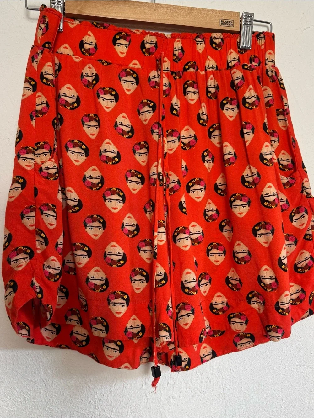 Miallegra‎ Frida Kahlo Lightweight Pajama Set - Picture 4 of 12